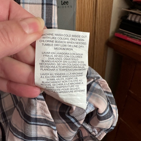 🍉Lee Riders button down blouse sleeveless XL NWT light pink navy white plaid - Picture 9 of 11